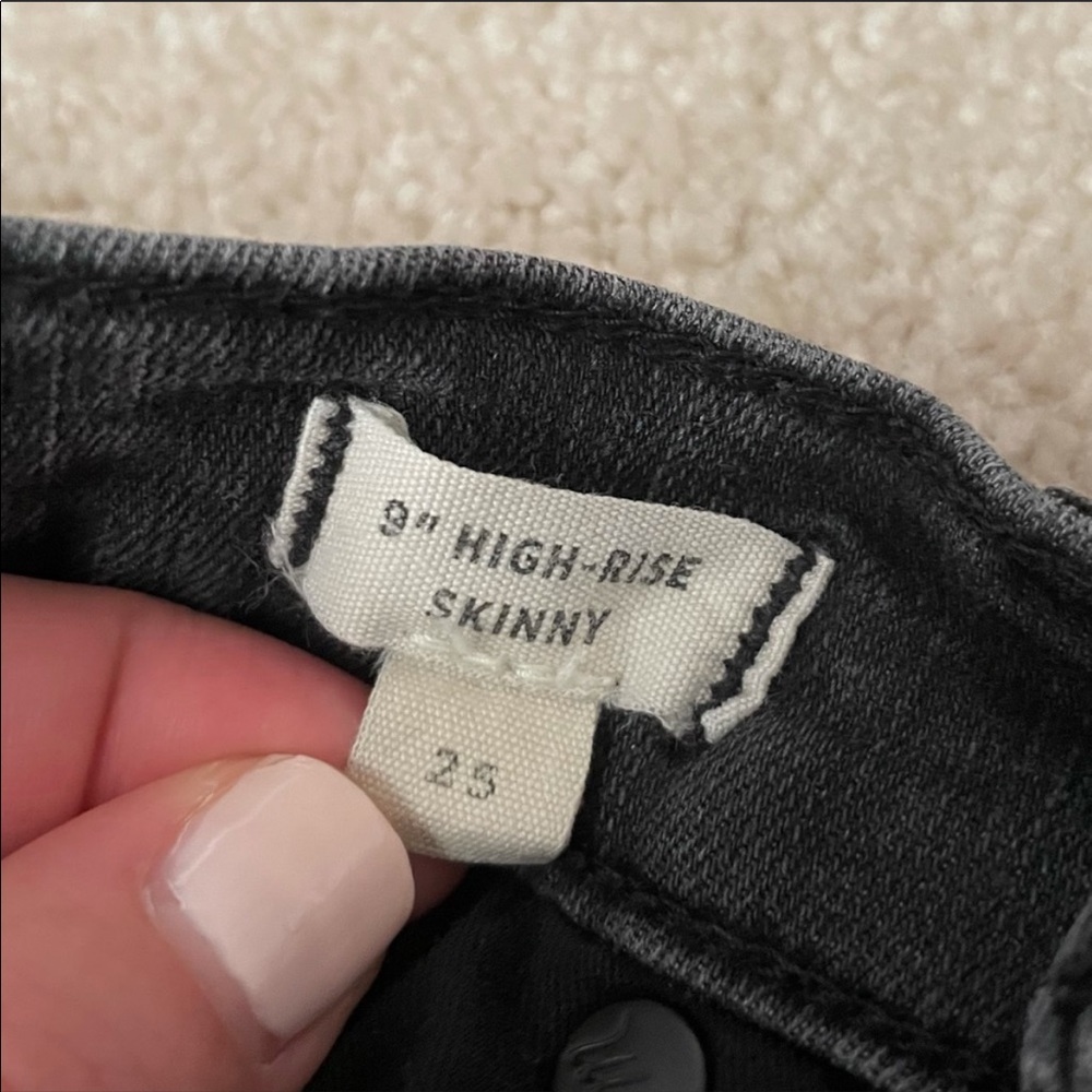 Madewell 9” High-Rise Skinny Jean in Black Sea Distressed Rips - Picture 12 of 14
